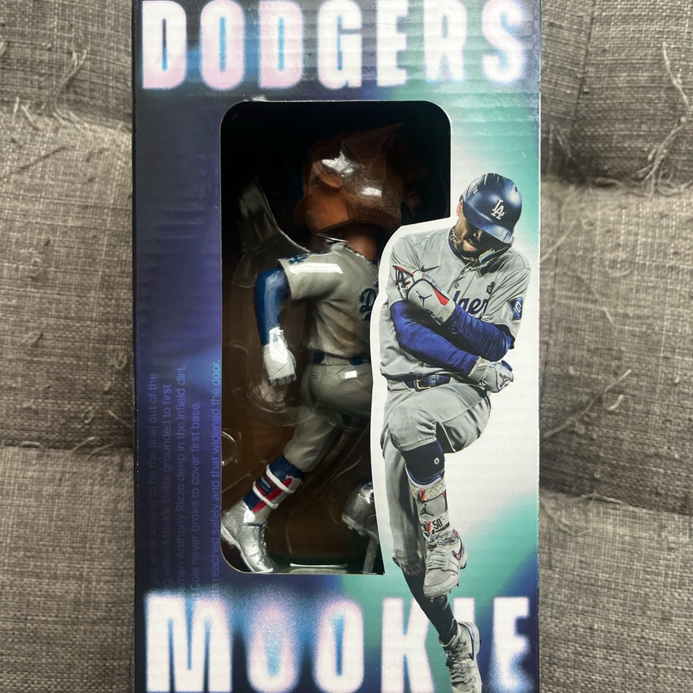 2025 Dodgers Mookie Betts Bobblehead